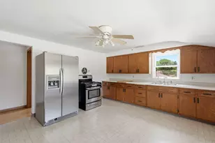 907 High St, West Bend, WI 53090 - Photo 30