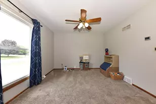 W165N10648 Wagon Trail, Germantown, WI 53022 - Photo 18