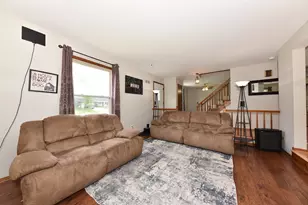 W165N10648 Wagon Trail, Germantown, WI 53022 - Photo 16