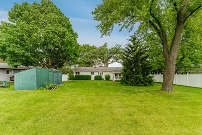 2715  Hilltop Ct, East Troy, WI 53120 - Photo 26