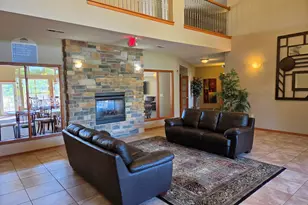 230 Hilldale Dr, Hartford, WI 53027 - Photo 24