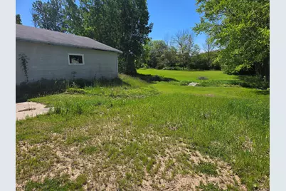420 E Church St, Mishicot, WI 54228 - Photo 4