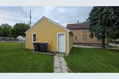 1423 N 17th St, Sheboygan, WI 53081 - Photo 32