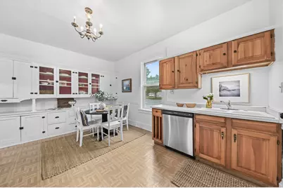 N50W6466  Western Rd, Cedarburg, WI 53012 - Photo 6