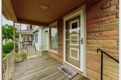 1756 S 72nd St, West Allis, WI 53214 - Photo 6