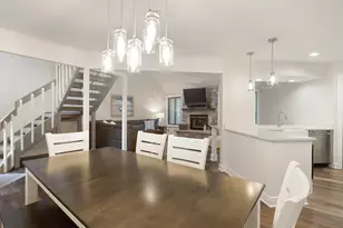 964 Duck Pond Rd, Fontana, WI 53125 - Photo 2