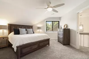 964 Duck Pond Rd, Fontana, WI 53125 - Photo 8