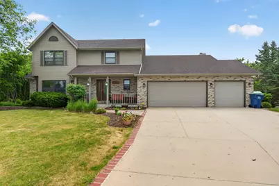 215  Quail Cir, Newburg, WI 53090 - Photo 1
