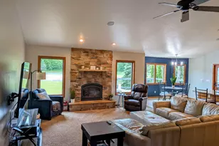 1007 3rd Ave, Holmen, WI 54636 - Photo 8