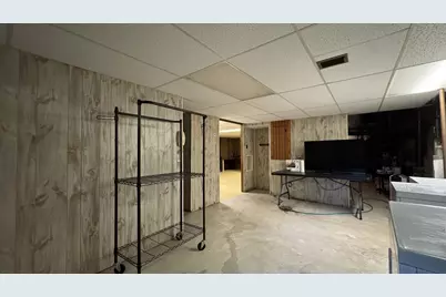 1435 E Fairy Chasm Rd, Bayside, WI 53217 - Photo 70