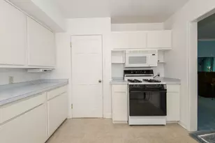 4279 N 41st St, Milwaukee, WI 53216 - Photo 10