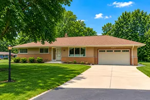 6901 N Crestwood Dr, Glendale, WI 53209 - Photo 1