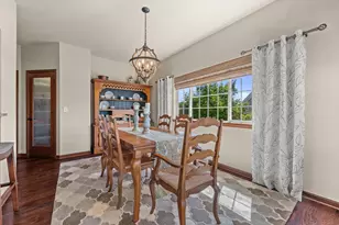 2406 Deer Crest Ct, Waukesha, WI 53188 - Photo 20