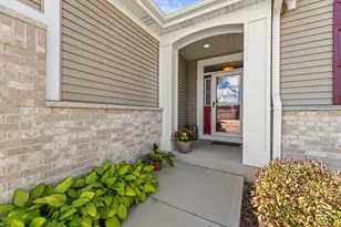 2406 Deer Crest Ct, Waukesha, WI 53188 - Photo 56