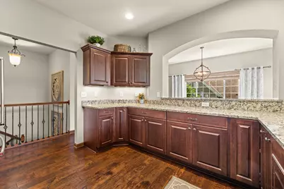 2406  Deercrest Ct, Waukesha, WI 53188 - Photo 32