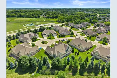 2406  Deercrest Ct, Waukesha, WI 53188 - Photo 64