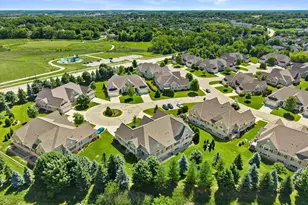 2406 Deer Crest Ct, Waukesha, WI 53188 - Photo 64