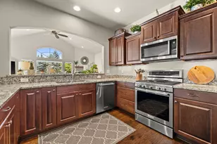 2406 Deer Crest Ct, Waukesha, WI 53188 - Photo 30