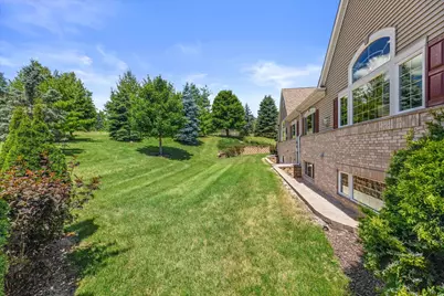 2406  Deercrest Ct, Waukesha, WI 53188 - Photo 60