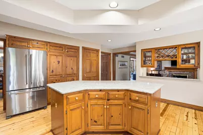 10133 N Foxkirk Dr, Mequon, WI 53097 - Photo 16