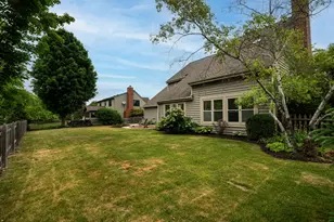 10133 N Foxkirk Dr, Mequon, WI 53097 - Photo 44