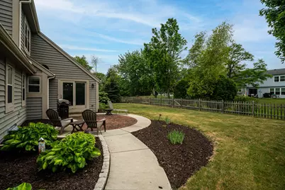 10133 N Foxkirk Dr, Mequon, WI 53097 - Photo 42