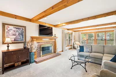 10133 N Foxkirk Dr, Mequon, WI 53097 - Photo 8