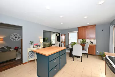 213  McDivitt Ln, Mukwonago, WI 53149 - Photo 4