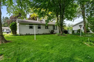 1441 Lee Cir, Manitowoc, WI 54220 - Photo 24