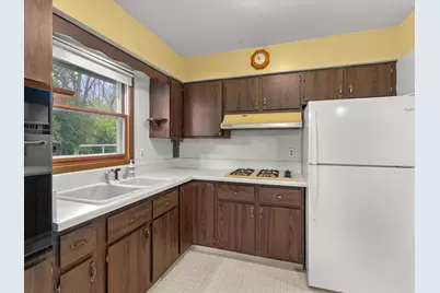 1441  Lee Cir, Manitowoc, WI 54220 - Photo 10