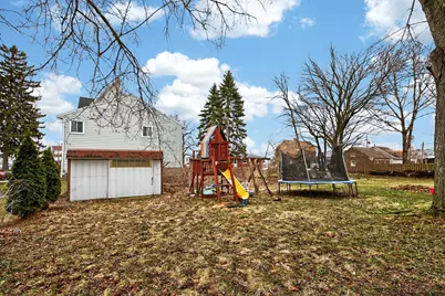 1326  Midland Ave, Kewaskum, WI 53040 - Photo 6
