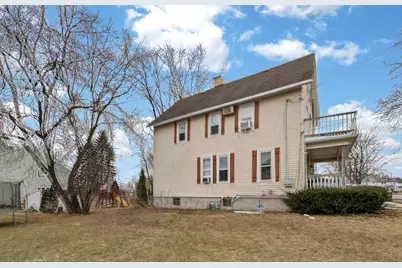 1326  Midland Ave, Kewaskum, WI 53040 - Photo 2