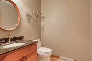 798 Greenway Terrace, Hartland, WI 53029 - Photo 20