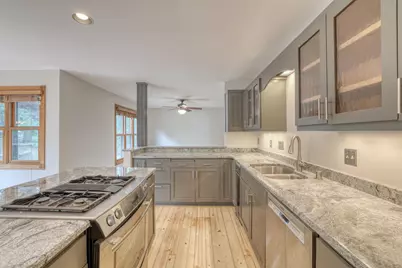 798  Greenway Ter, Hartland, WI 53029 - Photo 16
