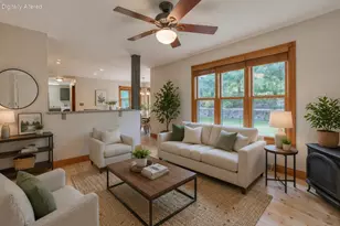 798 Greenway Terrace, Hartland, WI 53029 - Photo 8