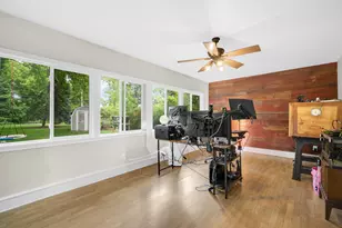 N51W15674 Fair Oak Pkwy, Menomonee Falls, WI 53051 - Photo 8