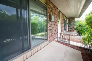 8751 W Oklahoma Ave, Milwaukee, WI 53227 - Photo 20