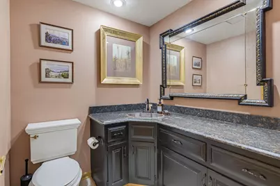 3532 S 121st Ct, Greenfield, WI 53228 - Photo 16