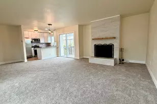 1224 W Baldwin Ct, Mequon, WI 53092 - Photo 4