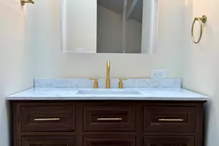 1224 W Baldwin Ct, Mequon, WI 53092 - Photo 22
