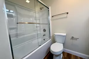 1224 W Baldwin Ct, Mequon, WI 53092 - Photo 30