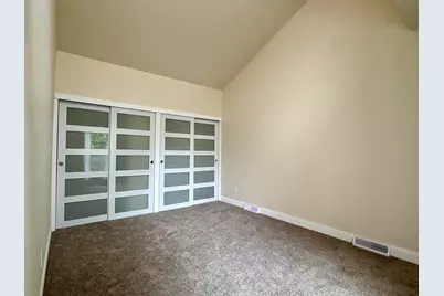 1224 W Baldwin Ct, Mequon, WI 53092 - Photo 28