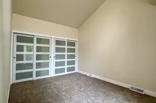1224 W Baldwin Ct, Mequon, WI 53092 - Photo 28
