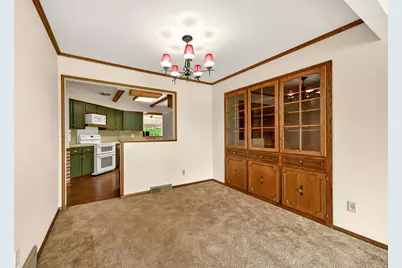 3370 N 129th St, Brookfield, WI 53005 - Photo 8