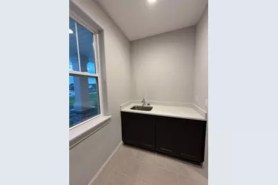 9800 N Migratory Ct, Mequon, WI 53097 - Photo 14