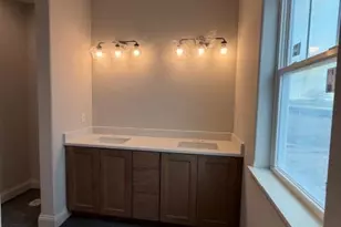 9800 N Migratory Ct, Mequon, WI 53097 - Photo 10