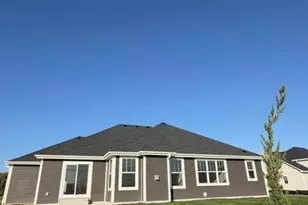 9800 N Migratory Ct, Mequon, WI 53097 - Photo 2