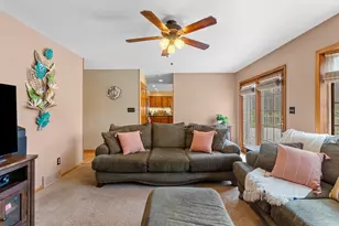 4406 Hunters Glen Dr, Sheboygan, WI 53083 - Photo 12