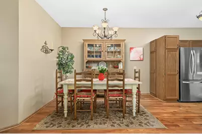 9258 W Kelly Pl, Greendale, WI 53130 - Photo 10