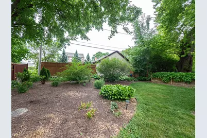 2638 N 88th St, Wauwatosa, WI 53226 - Photo 18